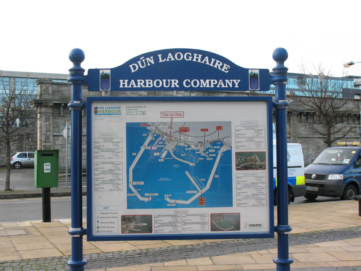 #OnThisDay in 1965, the first car ferry service opened at Dun Laoghaire Harbour in Ireland 
#dunlaoghaire #dunlaoghaireharbour #carferry