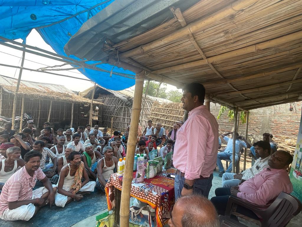 IFFCO_BR's tweet photo. #Bihar #Saharsa 14/06/2023 को इफ़को सहरसा द्वारा ग्राम मुरली, प्रखंड बनमा इटहरी, सहरसा में इफ़को  द्वारा नैनों यूरिया एवं नैनों डी॰ए॰पी आधारित किसान सभा का आयोजन किया गया। इस सभा में क़रीब 65 किसानों ने भाग लिया जहा नैनो यूरिया एवम नैनो डीएपी के बारे में विस्तार से बताया गया। https://t.co/6DMCZNOM9k