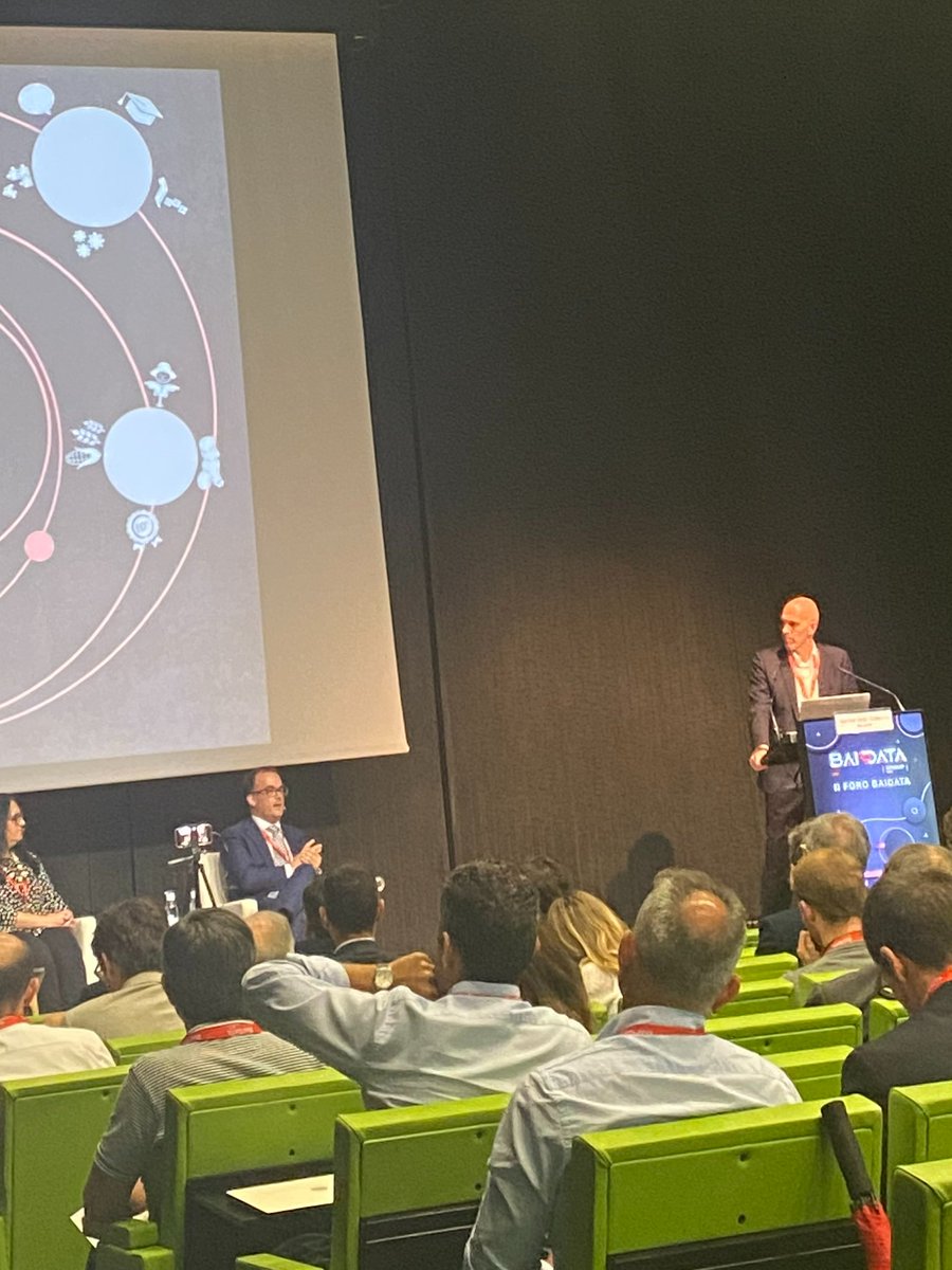 Miren Llona tweet media