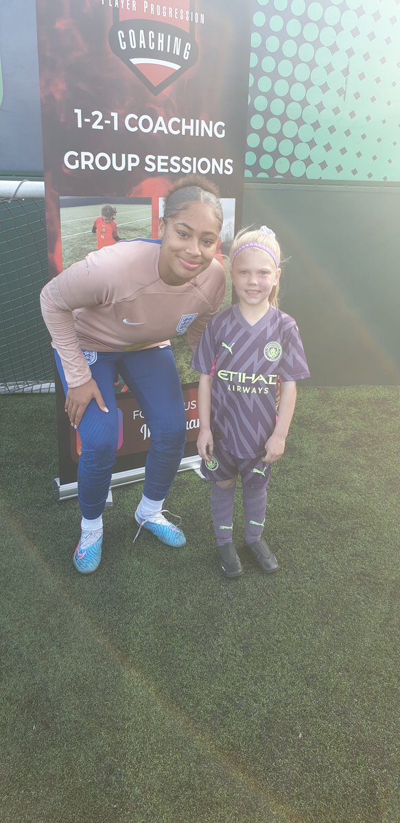Luna loved meeting and playing football with
<a href="/ManCityWomen/">Manchester City Women</a> 's <a href="/K98Khiara/">khiara.k98</a> 💙⚽️ #futurefootballer