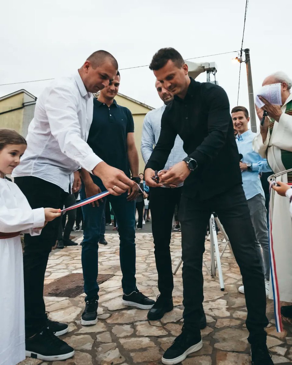 BosnjakGogo's tweet photo. #kamenimost #mostar #ilici https://t.co/ZdZKtDc2CY