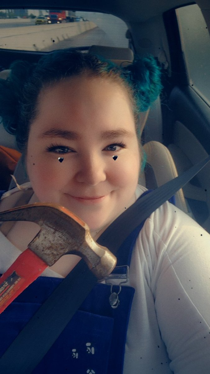 CelestialWndrer's tweet photo. @rodryanshow got a hammer for #theTexasHammer well a hammer for backpacks anyway https://t.co/vi3EJEhzBm