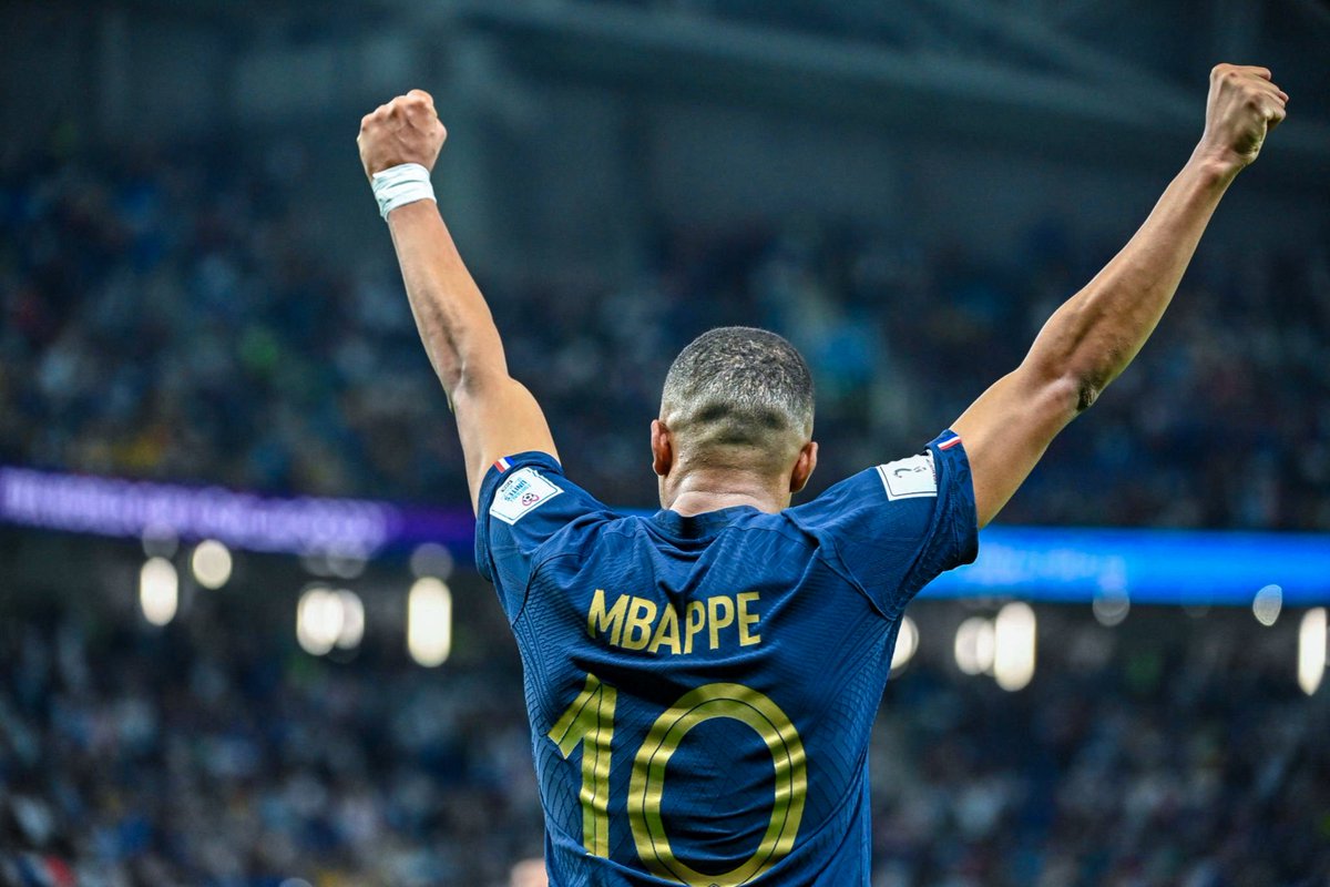 theMadridZone's tweet photo. 🚨💣 Kylian Mbappé does NOT want to force a departure from PSG. If he moves this summer, he wants PSG to take the step. @marca #rmalive https://t.co/eNPmFVbsZB