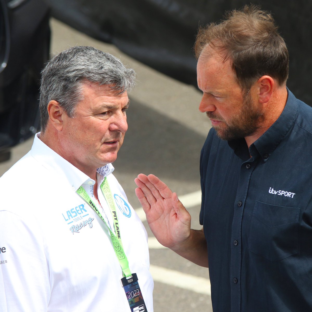 MBMotorsport_'s tweet image. What do we think these two legends are discussing? @markblundellf1 @PaulONeill29 

#WeAreLaserToolsRacing #BTCC #MBMotorsport 📸 @DRHurrell