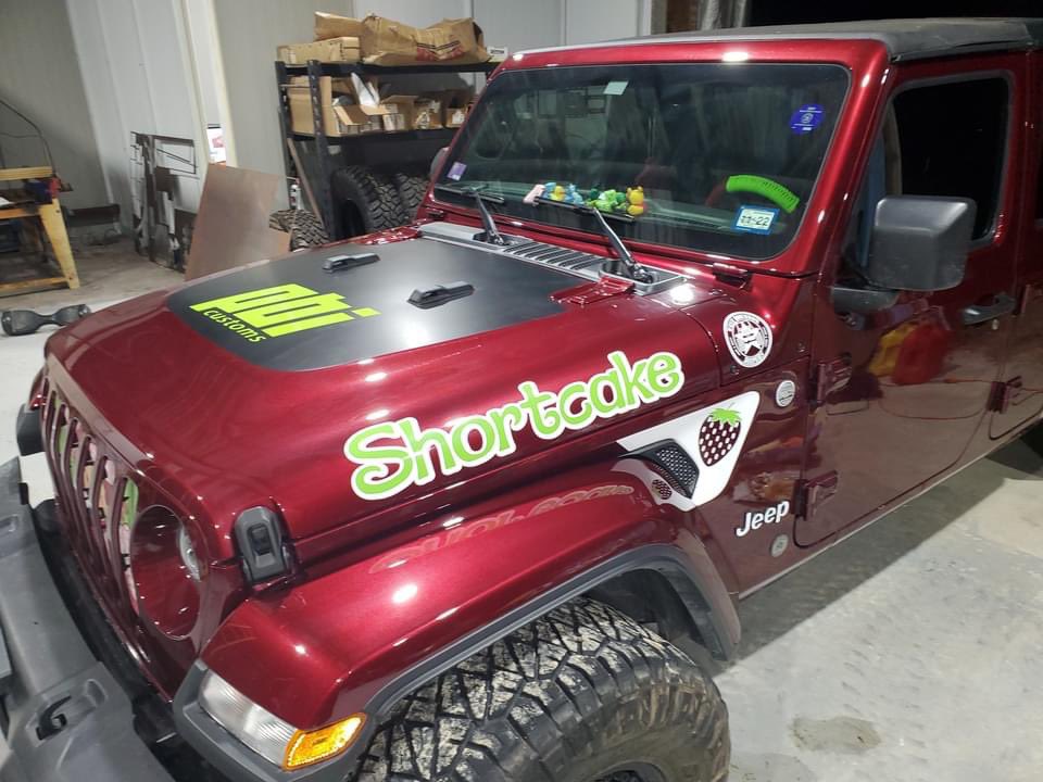 THEJeepMafia's tweet photo. Good morning Mafia! We’re halfway through the week and there’s no sweeter way to celebrate that than to enjoy a Strawberry Shortcake today on National Strawberry Shortcake Day! 🍓 https://t.co/emDdDbGzd6