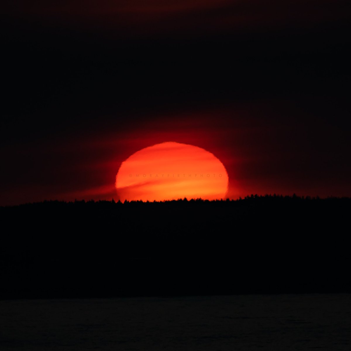 last nights setting sun from wick in caithness, scotland 
•
#sunset #StormHour #ThePhotoHour #scotland #caithness #wick #sigma150600mm #sonyalpha #scottishhighlands #northcoast500