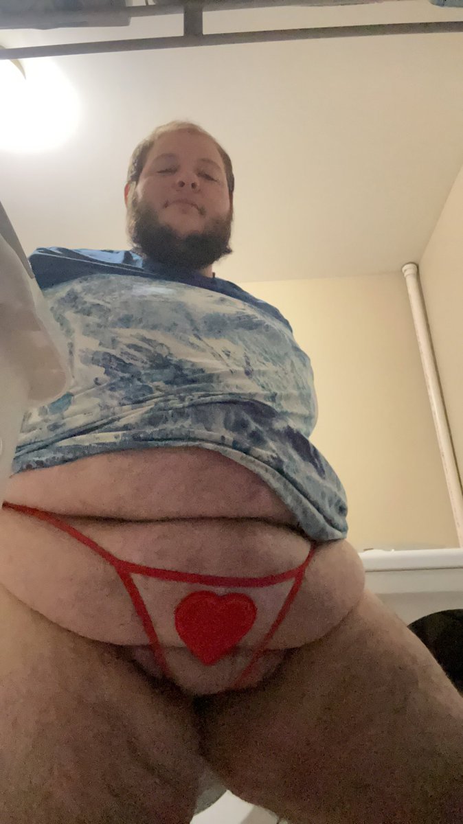 Leviaj2020's tweet photo. Fell in love with thongs. Kinda forget there on. https://t.co/aLVhdAlg7L