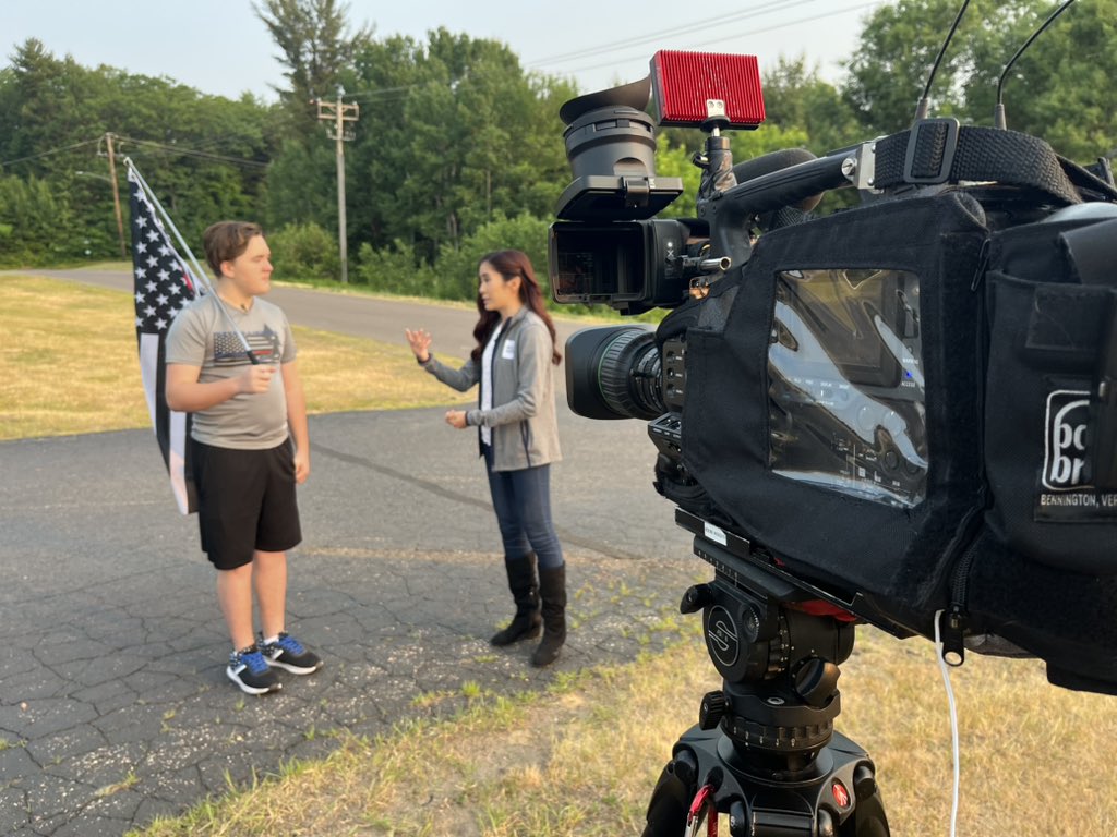 PauleenLe's tweet photo. Zechariah from nonprofit Running 4 Heroes is in Chetek WI to run a special mile tonight for fallen Officer Hunter Scheel of Cameron, Officer Emily Breidenbach of Chetek and St. Croix Co. Sheriff’s Deputy Kaitie Leising along with $5K grants to each family https://t.co/mkGjwo61sh https://t.co/ENALTvXxUM