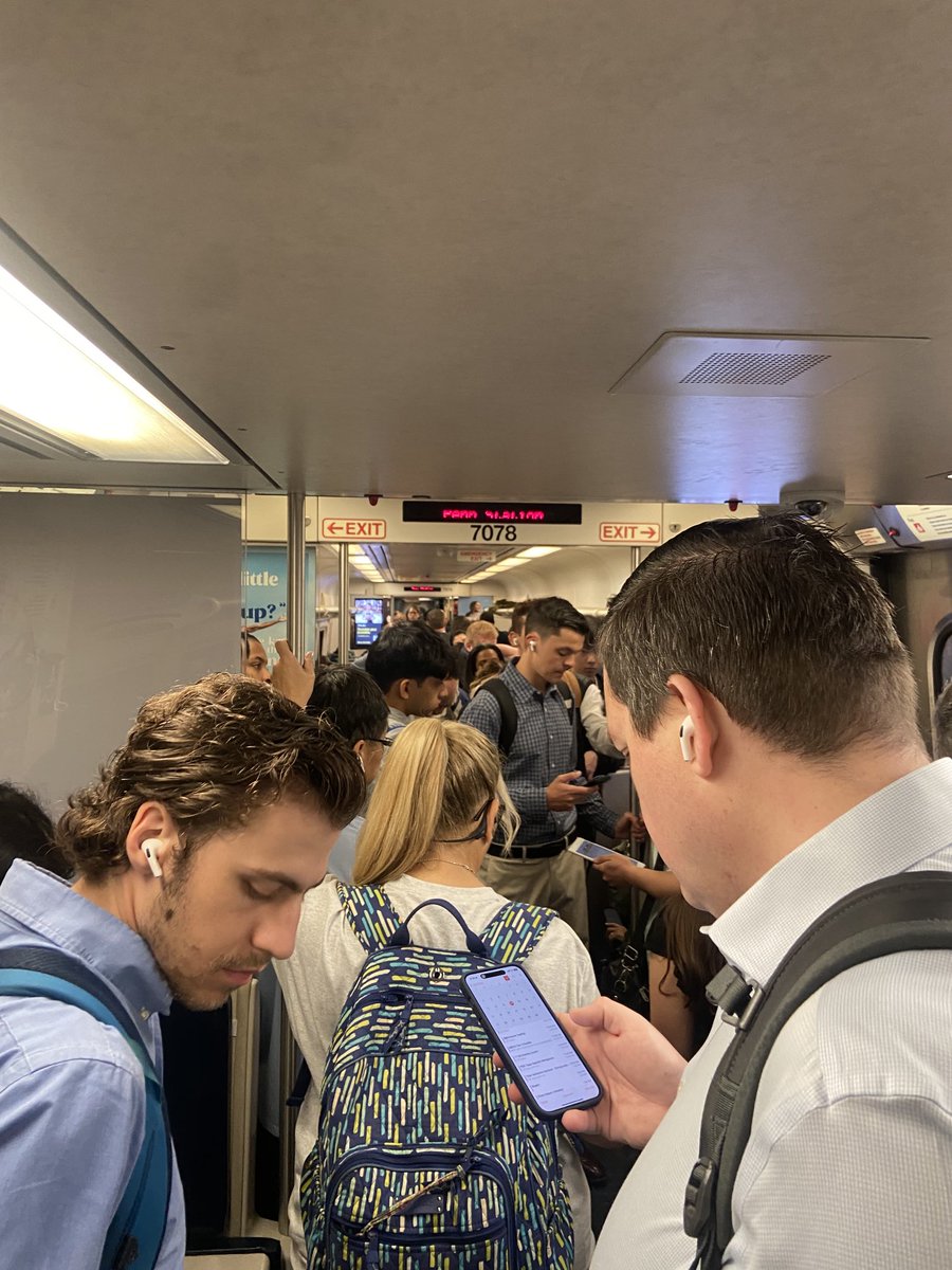 ⁦<a href="/LIRR/">LIRR</a>⁩