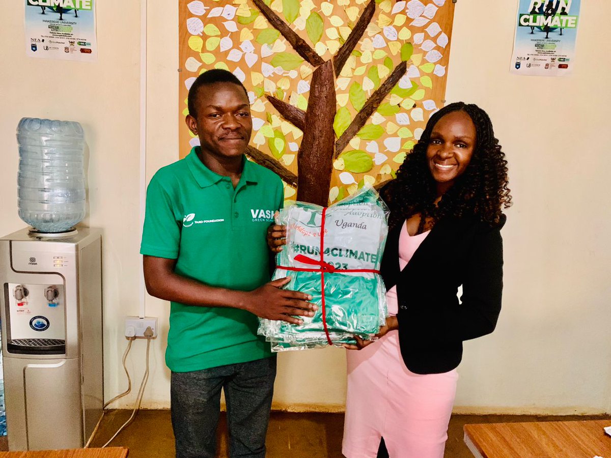 RealReaganthsmn's tweet photo. Received Run For Climate kits on behalf @TardFoundation from @reginanamugerw2. Tard Foundation sponsored 50 youths 2 participate in the climate run organized by Tree Adoption Ug due 2 take place on Sunday 18th. Tard Foundation believes in the support of climate programs &amp; events. https://t.co/RuPCQbU4hO
