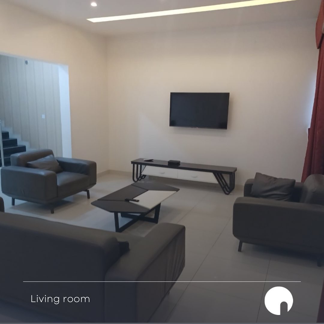 WeAreWisecom's tweet photo. located in a serene neighborhood, etc.
PRICE: N180million Naira only.
.
Tel: +2348097370052, 08036304500
Website: https://t.co/dsbVTluJpu
.
#realestate #wisecom #lagosrealestate #ikatelekki #ikatelekkilagos #lagoslandlord #lekkilagosnigeria #islandproperty #lekki #ajah https://t.co/ccA7lZ4lSM