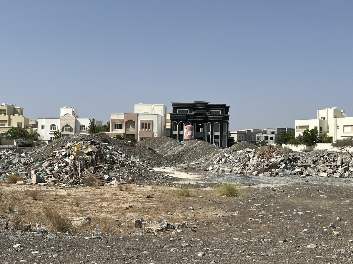 Harib920's tweet photo. @M_Municipality هذه بالخوض ٧ تم الابلاغ لا جدوى https://t.co/3cuGdc5Hir