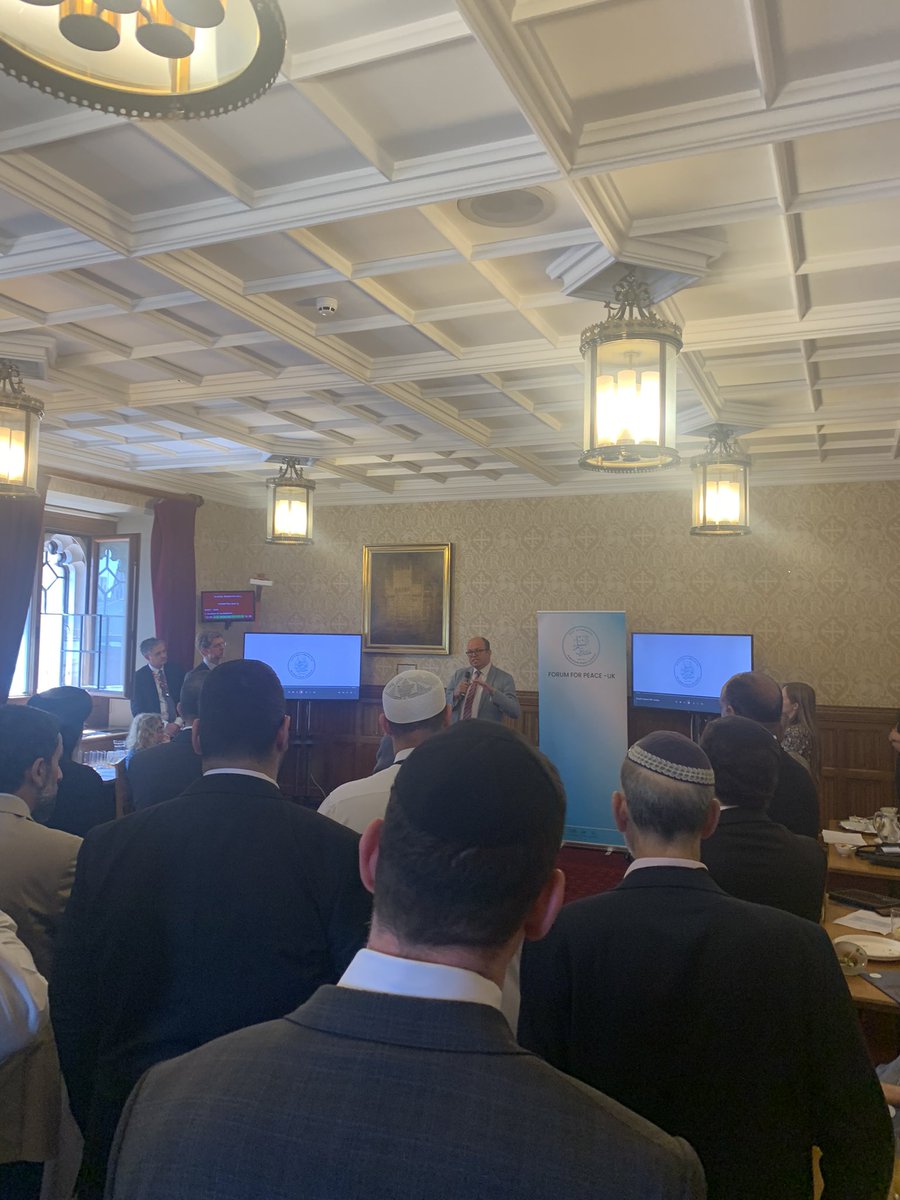 cmec_uk's tweet photo. @DavidBurrowesUK , the PM's deputy special envoy for freedom of religion &amp; belief, addresses @UKHouseofLords launch of @LondonFfP #MarrakeshDeclaration UK Policy document, with @LordWalney @zeshanzafar @BishopAngaelos https://t.co/XqQLLQZ4XR