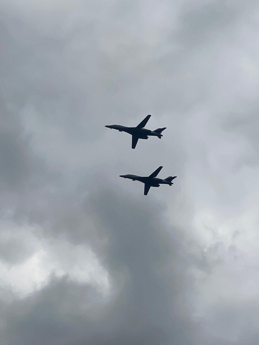 NATO_AIRCOM's tweet image. Two B-1B aircraft of the @usairforce 🇺🇸participated in exercise #AirDefender2023 🇩🇪and landed at Mihail Kogălniceanu Air Base 🇷🇴 
Interoperability is key to our success 
#StrongerTogether #NATO