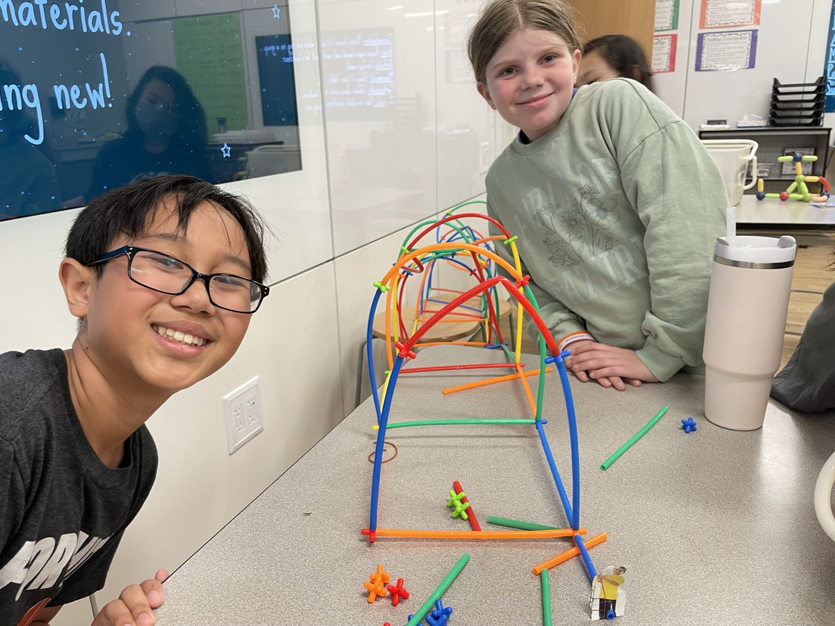 edison_stem's tweet photo. These engineers had a GREAT last week in the Makerspace! #stemd69 https://t.co/c3eKa0jdKB