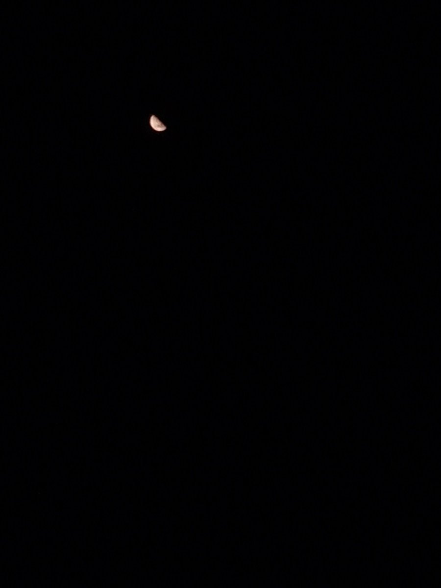 I love you even if you don't see it @offclASTRO  @ASTRO_Staff 
#beautifulmoon