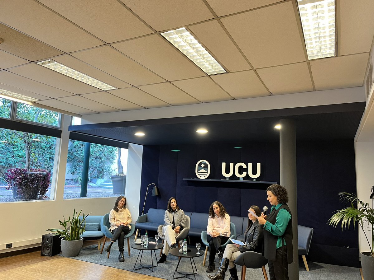 🔛Inicia la presentación de la segunda edición del Premio Ada Byron a la Mujer Tecnóloga. Hoy nos damos el gusto 🤩de escuchar a Fiorella Haim, Ana Inés Echavarren y Lorena Etcheverry, tres mujeres con trayectorias destacadas en el universo de la ingeniería y la tecnología 👩‍💻