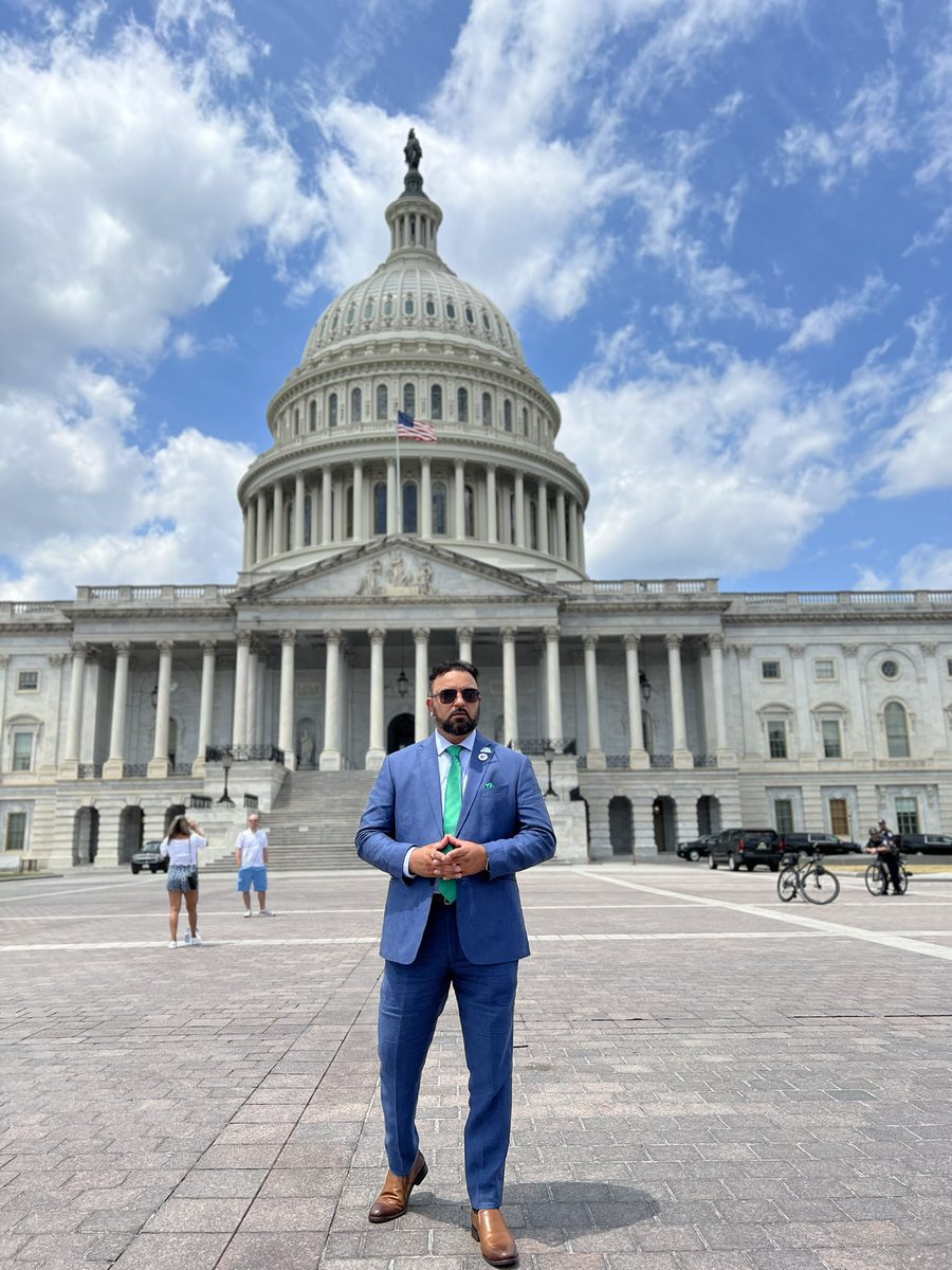 To live the dream, you have to understand the vision. What an incredible experience.
.
.
.
.
#decision168 #medsmarter #zollarbill #voms2023 #agentofaction #capitolhill #americathebeautiful #usa #business #entrepreneurship