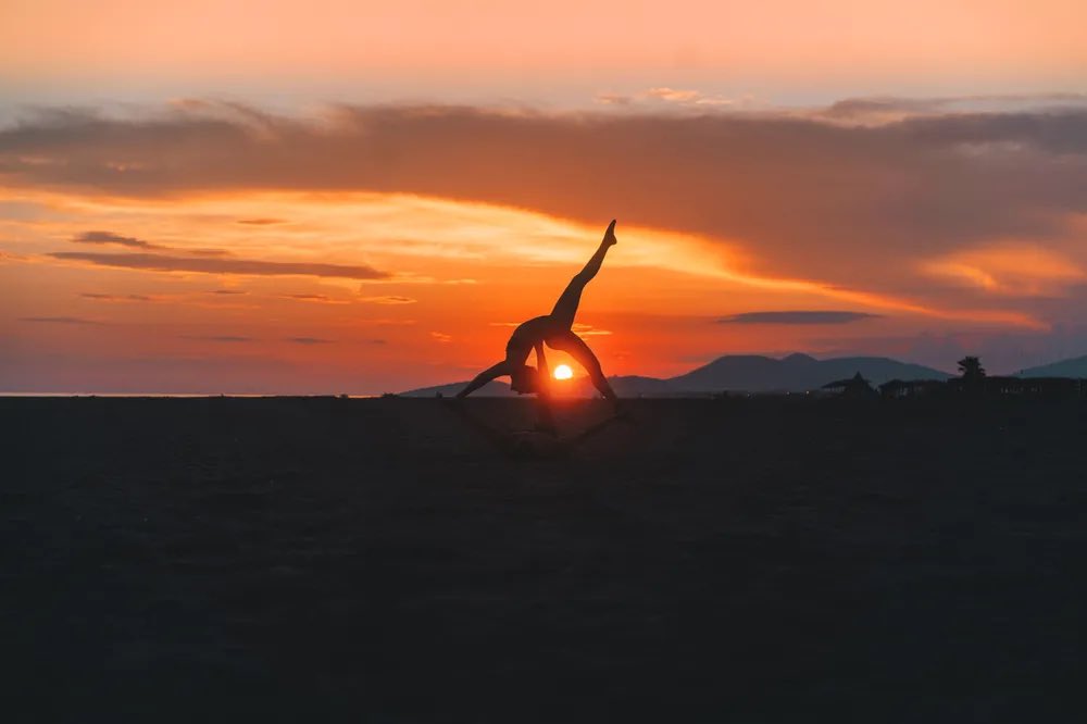 mneluxury's tweet photo. Happy Orange Wednesday! 🌅
:
Let the Colors of the Sunset Paint Your Soul ✨
:
Show us your sunset 👇

#Montenegro #sunset #NFT https://t.co/FqGxOKTylv