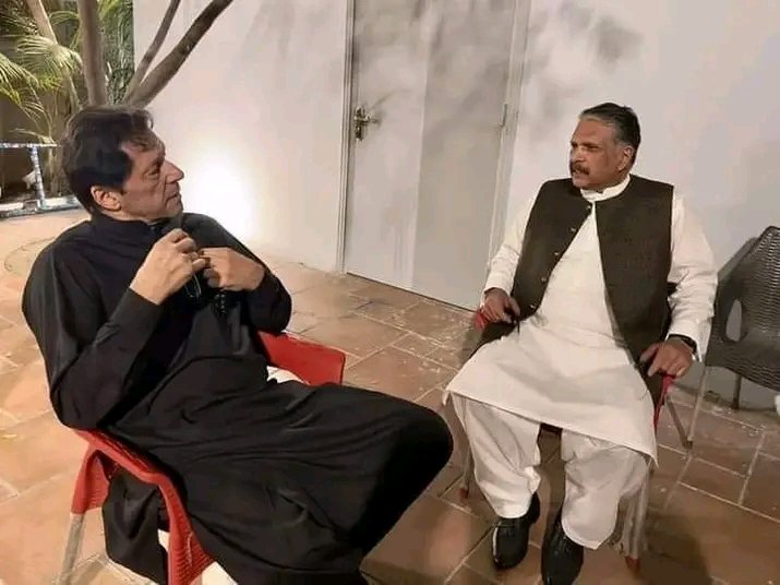 haidersaeed804's tweet photo. دن اچھے ہو یا برے میں عمران خان کیساتھ کھڑے رہوں گا!
@ImranKhanPTI https://t.co/KSJfuNTNfb