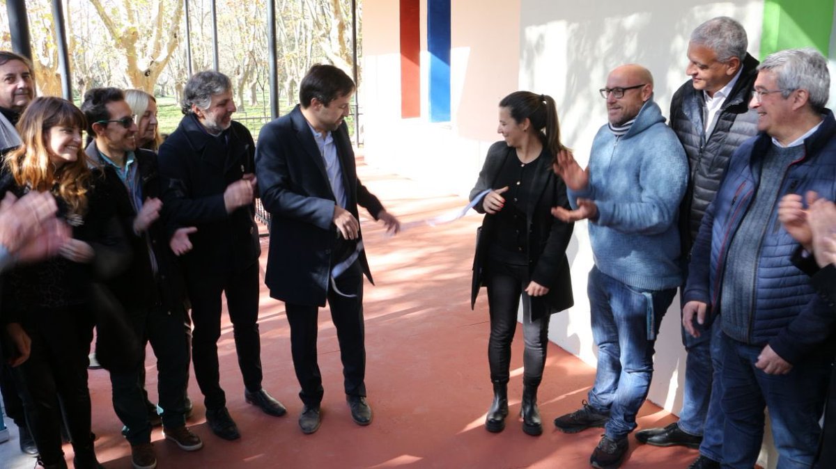 julietacalmels's tweet photo. El programa busca generar, acompañar y formalizar
emprendimientos socioproductivos de los dispositivos con capacitaciones y financiación. Una política interministerial que visibiliza la necesidad del compromiso de toda la sociedad para construir una provincia libre de manicomios. https://t.co/8dYKfyGVDN
