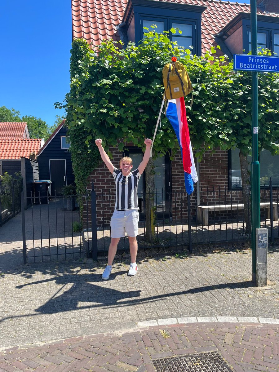 BorHerman's tweet photo. JA HOOR. ONZE JONGETJE GESLAAGD!!  FANTASTISCH!! https://t.co/R82KISKpX9