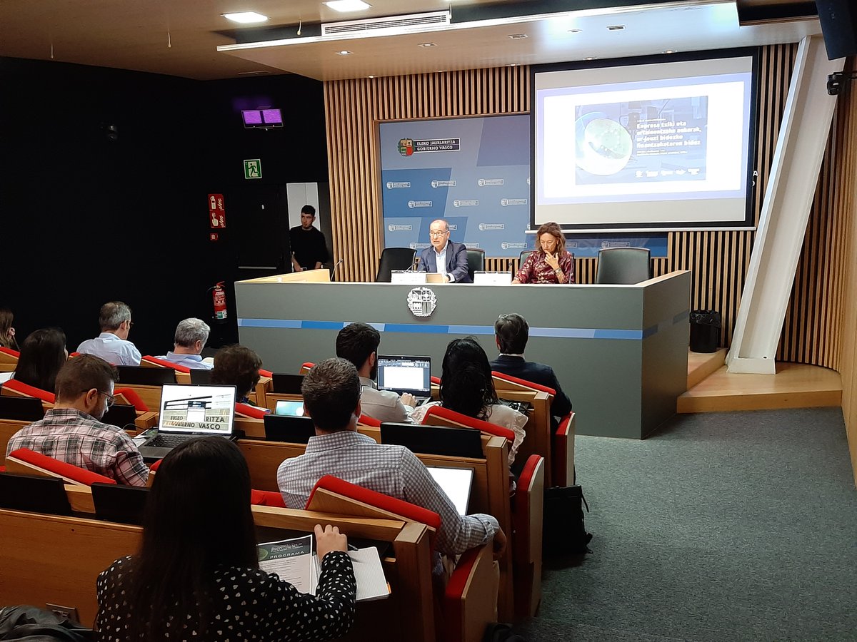 grupospri's tweet photo. La financiación en cascada, el nuevo modelo más ágil de ayudas europeas a las pymes
Una jornada organizada por #grupospri, @Innobasque  y @BizkaiaEmpresa desde @EEN_Basque  ha mostrado los mecanismos y metodología de estas subvenciones
https://t.co/va9g9P8K9K https://t.co/uEPjecTID5