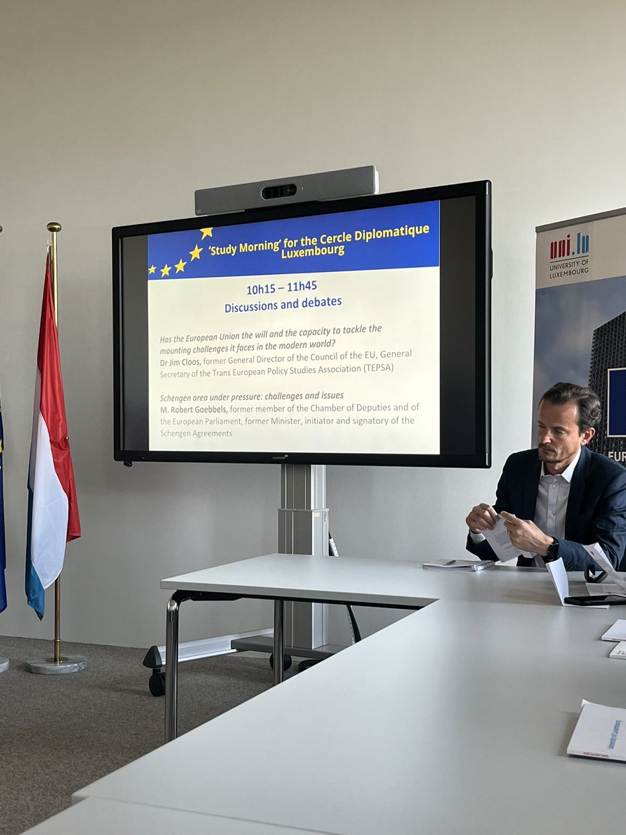 MelissaC0RNELIS's tweet photo. Study day for the #CercleDiplomatique with @EDIC_uni_lu. Honored by the presence of #SimoneNiclou from @uni_lu, #AndreBiever @MFA_Lu, former diplomat and Deputy DG at EU Council @CloosJim and former minister #RobertGoebbels who initiated the signature of the Schengen agreement 🇪🇺 https://t.co/ErhmngYyNT