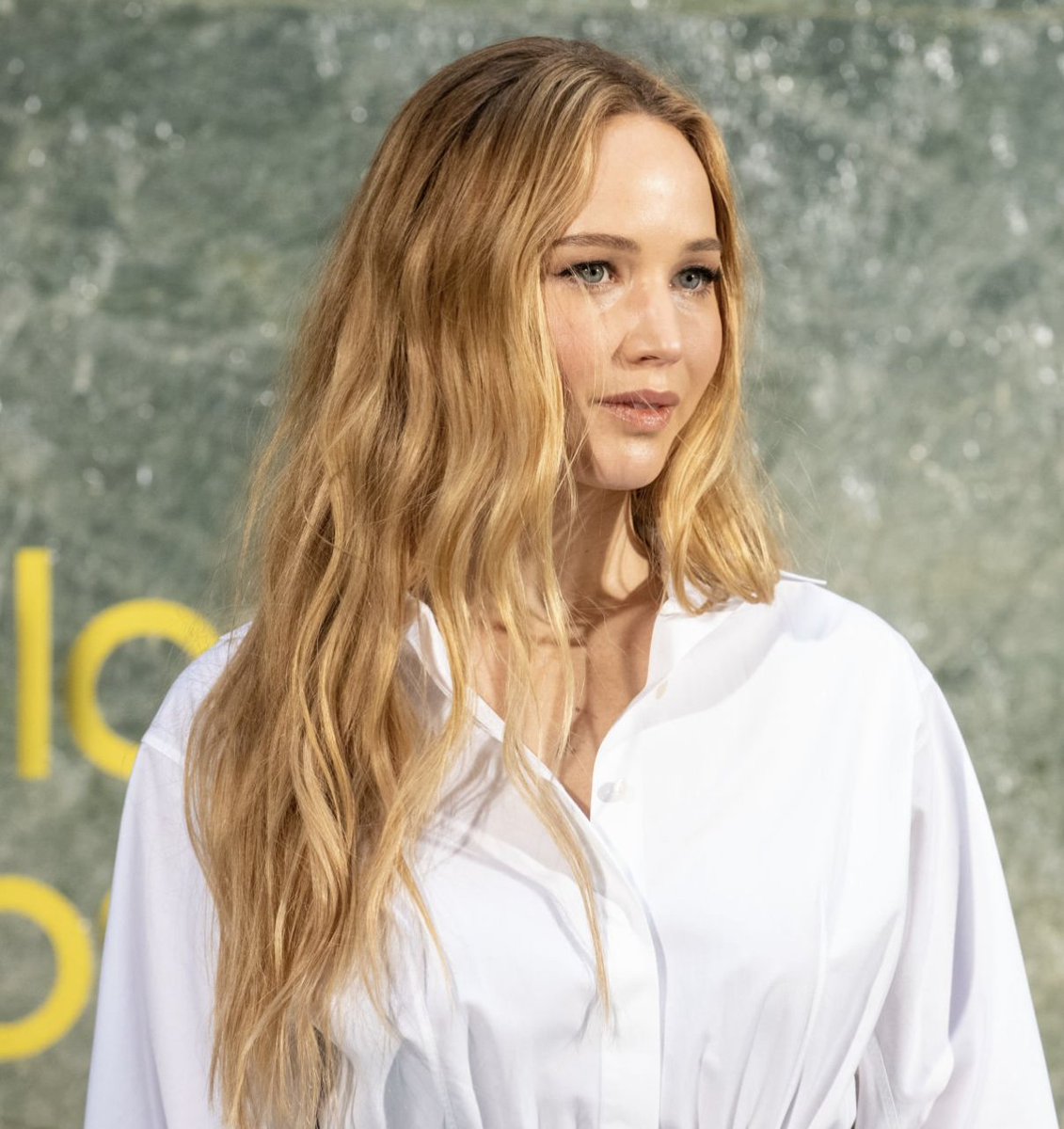 Jennifer Lawrence says she will support actors and writers strike :'Yes, of course it is necessary. There is a lot of inequality in the pay of, for ex, screenwriters. 
I absolutely support the strike because it all starts with the salary paid to each one and it has to be fairer'