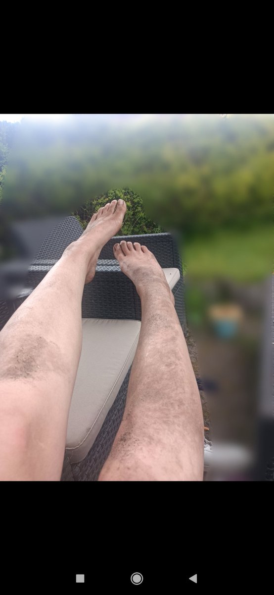 Na wer will freiwillig? 👅🧎‍♂️ #findom #finsub #sklave #herrin #zahlschwein #kontofick #moneydom #sissyslave #fußfetisch #NS #kv #geldsklave #teamview