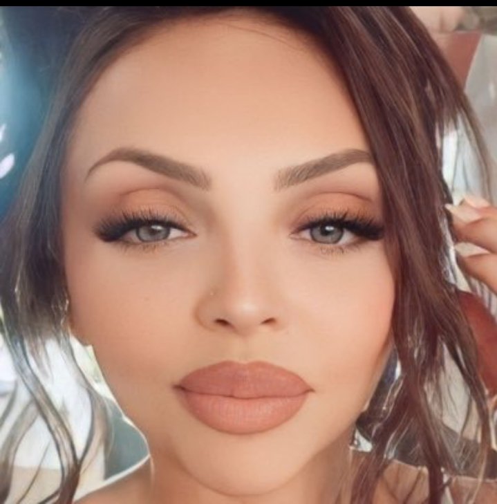 Happy Birthday to the adorable Jesy Nelson 