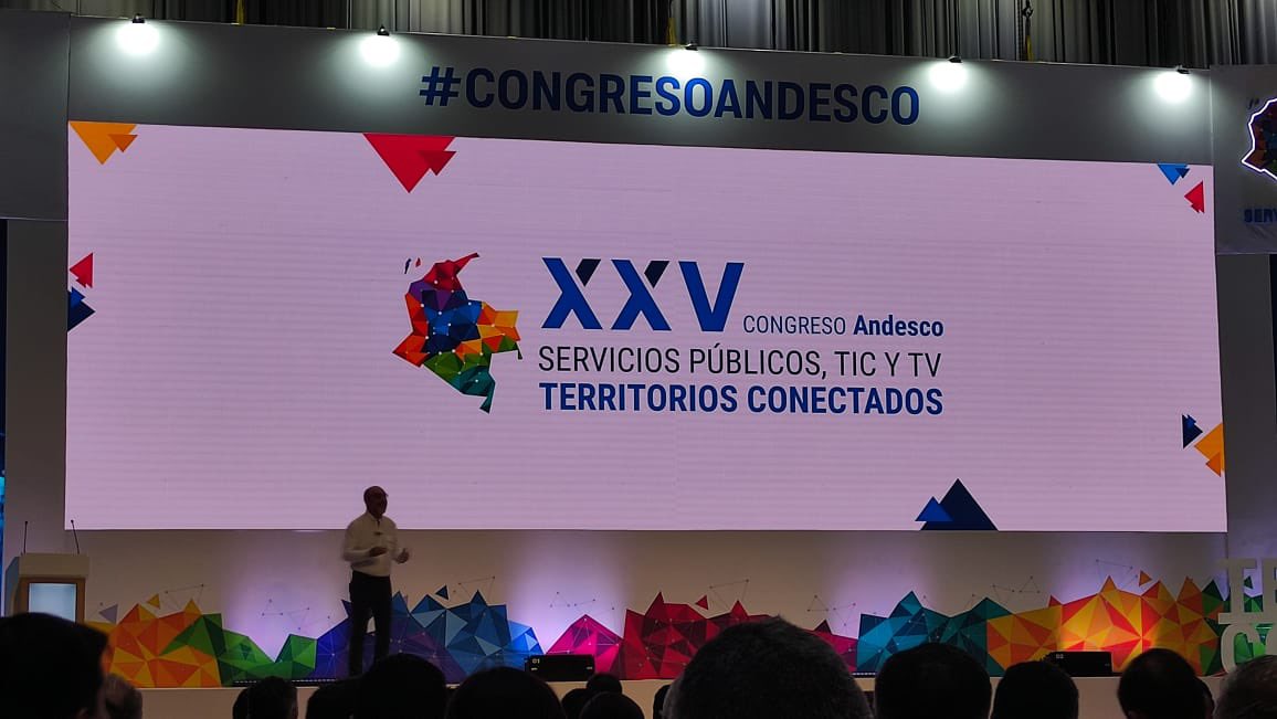 greensqa's tweet photo. El evento cuenta con panelistas nacionales e internacionales que lideran el intercambio de conocimientos en el sector.Hemos visto la participación del gobierno de Colombia y una agenda especializada para el sector de Servicios públicos, TIC y TV
@Andesco1 
#Congresoandesco https://t.co/iyRLt0Ptfo