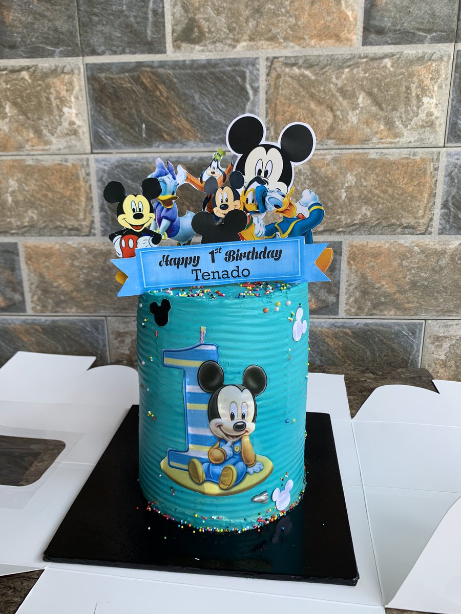 CakeitbymissB's tweet photo. The whole of Mickey house club house 🐼came all out to celebrate Tenado on 1st Year Birthday 😍😍😍. #birthdayparty #mickeymousecake #disneycharacters #babyboy💙 #bayelsavendors #cakeinstagram #bayelsabaker https://t.co/nY7PBdGDyF