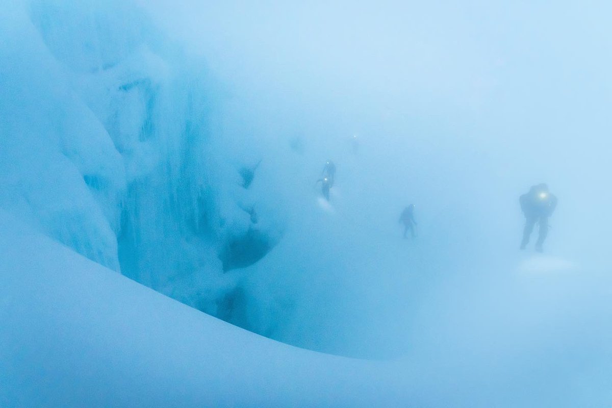 NFT_Cossio's tweet photo. @themiracle_io What about art made in remote glaciers from Colombia? 👀🇨🇴🥶

“Wila” now in FNDT for 0.3 Eth https://t.co/RNrRYpvo5G