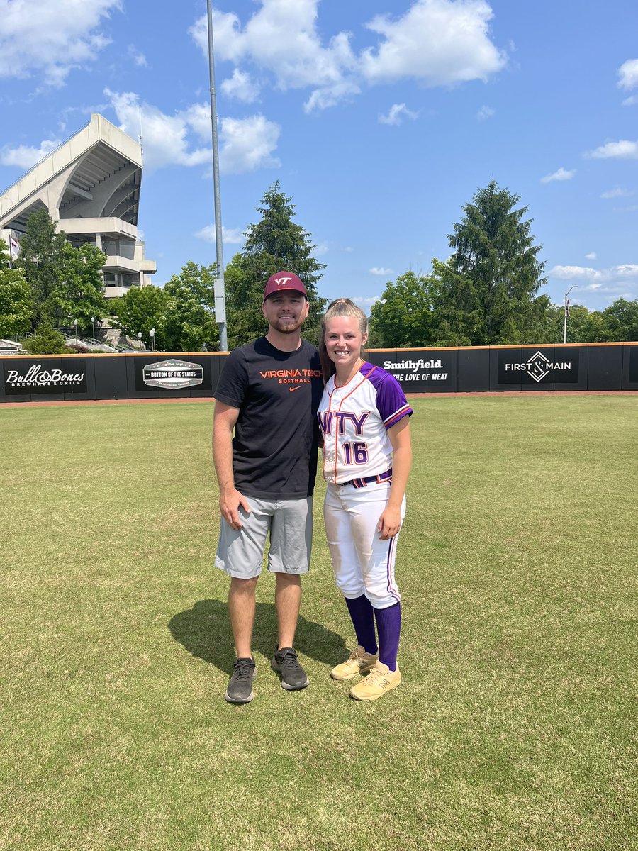 SpringleKaitlyn's tweet photo. Had a great time at the Virginia Tech Softball camp yesterday!! Thank you!
@michaellew10 @sbcamps @HokiesSoftball @UNITY_BK2 https://t.co/xXZA8EMpQh