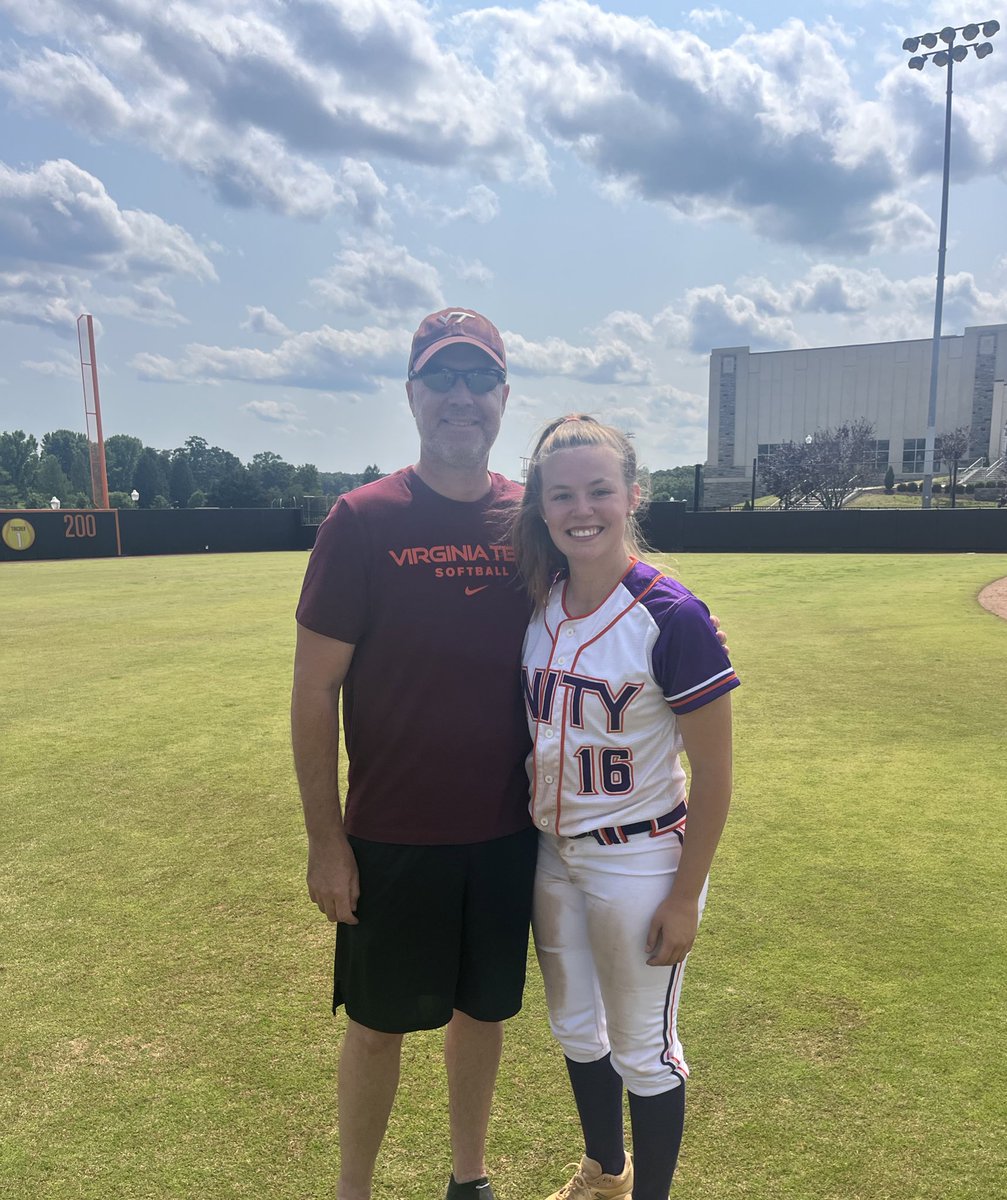 SpringleKaitlyn's tweet photo. Had a great time at the Virginia Tech Softball camp yesterday!! Thank you!
@michaellew10 @sbcamps @HokiesSoftball @UNITY_BK2 https://t.co/xXZA8EMpQh
