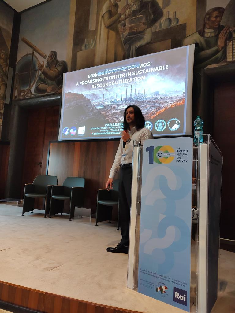 d_giovannelli's tweet photo. The last in this morning session about geosphere-biosphere interaction is @mattiaesp_ with data from his master thesis on biomining for space applications! https://t.co/rQWRxZh6Ci