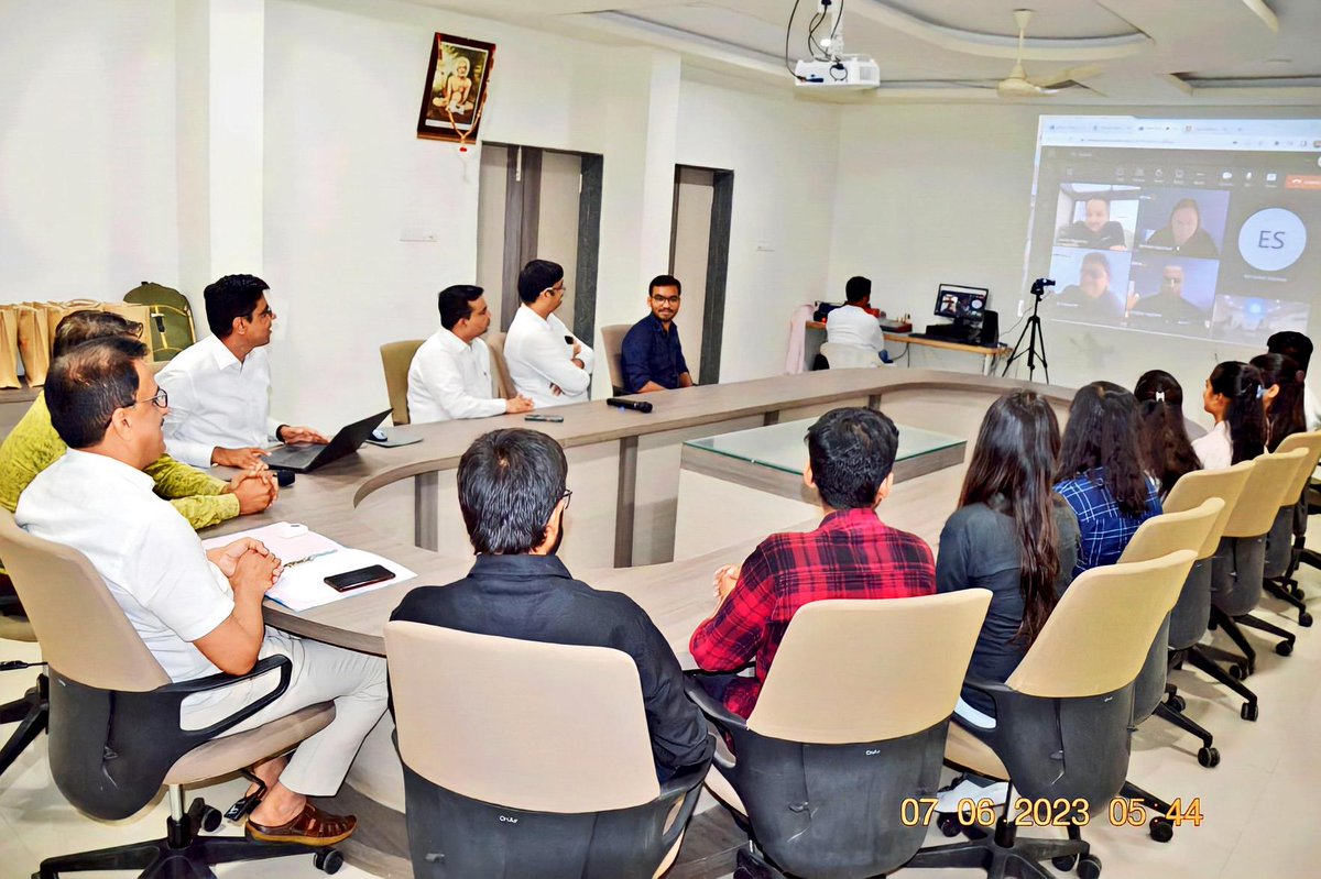 ApexaiQ's tweet photo. Please join us as we welcome the newest Apexians to the Apexa iQ community.
In the weeks ahead, our focus will be on providing invaluable experiences with many growth opportunities and continuous learning.
#ApexaNation #Apexians #CultureAtApexa #ApexaInternProgram #SSGMCE https://t.co/SXCG2WOIHg
