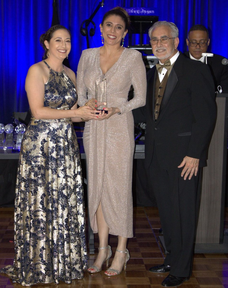 CareQuest Institute’s <a href="/JosefineWolfe/">Josefine Ortiz Wolfe, PhD, RDH</a> accepts an award from <a href="/HDAssoc/">Hispanic Dental Association</a> (represented by HDA President Christina Meiners, DDS, FICD and Executive Director, CEO Manuel A. Cordero, DDS, CPH, MAGD) “for dedicated service and ongoing support” of HDA’s work during the HDA’s Annual Meeting.