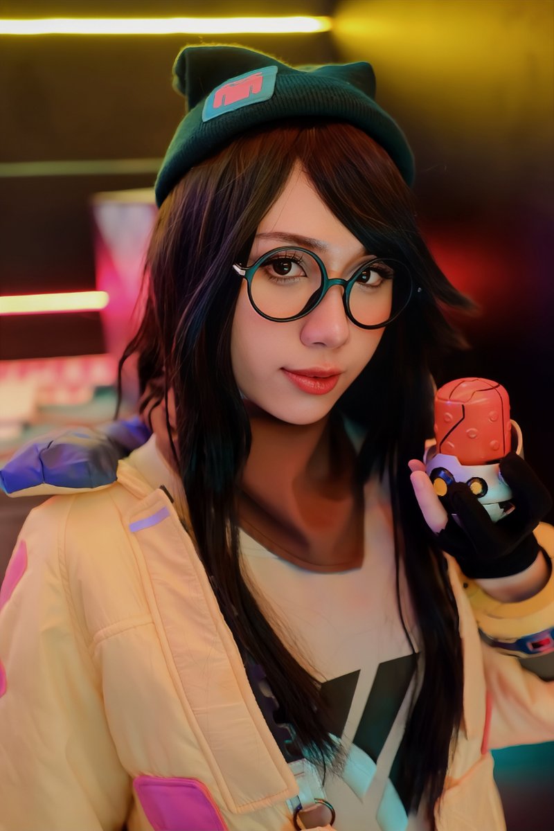 KitGatto's tweet photo. 💣🔫
📸: Khải
#Kitag #TierOneVietnam #BeTrulyTopTier #TierOneEnterainment #Killjoy #killjoycosplay #Valorant #cosplay #viral #vctsplit2 #champions #vietnamesports https://t.co/QJTM7HB5cd