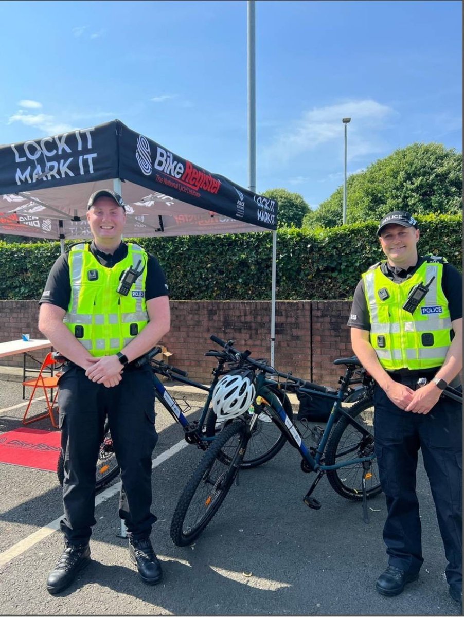 PSOSGreaterGlas's tweet photo. We had another successful day promoting @bikeregister on Saturday at the Forge Shopping Centre, Glasgow.

Please look out for further events where we can provide some extra security for your bicycle and peace of mind. 

#GlasgowEastPolice 
#OpOptimize
#BikeRegister https://t.co/0paxgwvQvb