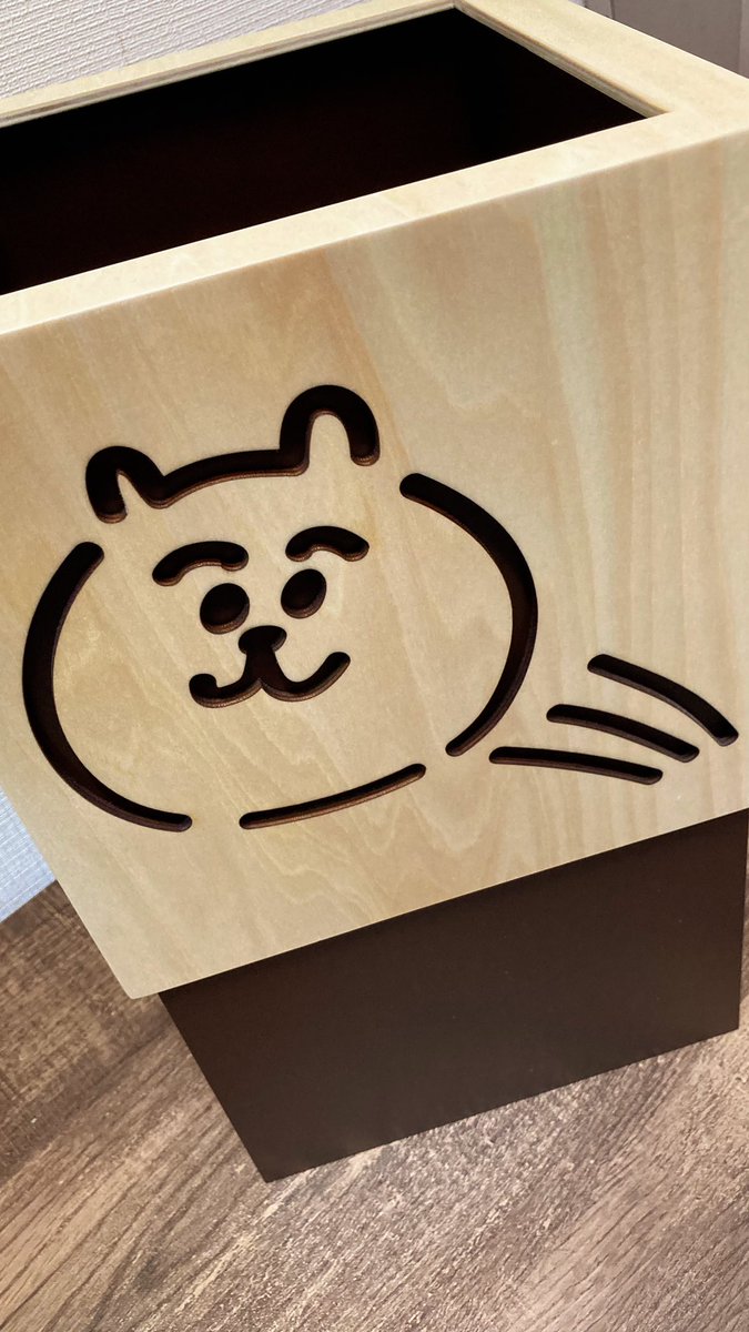 SimonMeg1's tweet photo. やっと 瀬戸弘司監修！ぷんばらさんモデルゲット😉 ヤマト工芸さんのWCUBE、作りめっちゃ良きです👍大きさもちょうど🤟
#wcube #ヤマト工芸　#ぷんばらさん　#瀬戸弘司　#ゴミ箱 https://t.co/PnK8ZljkES