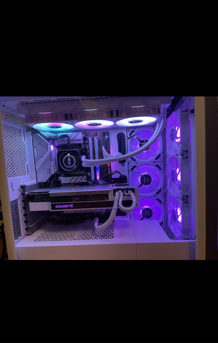 TheUGKash's tweet photo. @NVIDIAGeForce #DiabloRTX https://t.co/5IJX6TvlFc