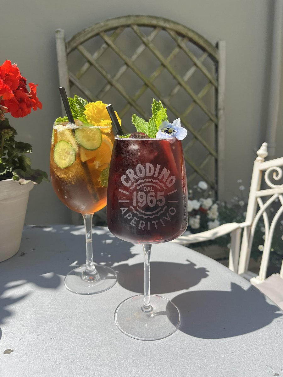 A party without cocktails is just a meeting 🍹 

#cocktails