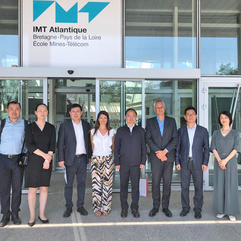 IMTAtlantique's tweet photo. 🌏 [#international]
L'école est honorée d’accueillir une délégation de la ville de #Suzhou 蘇州市 🇨🇳 qui a choisi #IMTAtlantique pour explorer le potentiel français de l'#enseignement supérieur, de la #recherche et de l'#innovation 
#engineering #internationalcooperation https://t.co/HMrDYRTAL7