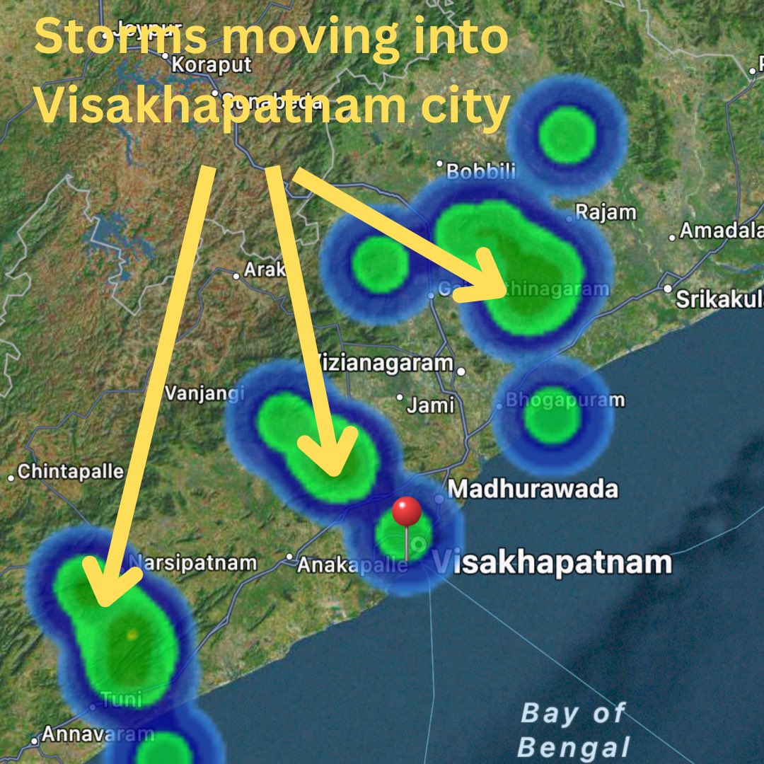 As it turns evening, relief in the form of rains and thunderstorms is approaching #Visakhapatnam city and nearby areas. During next 1 hour, a decent spell of rain will happen at many parts of the city as storms are approching from #Anakapalli district. 20 minutes back Madhurawada