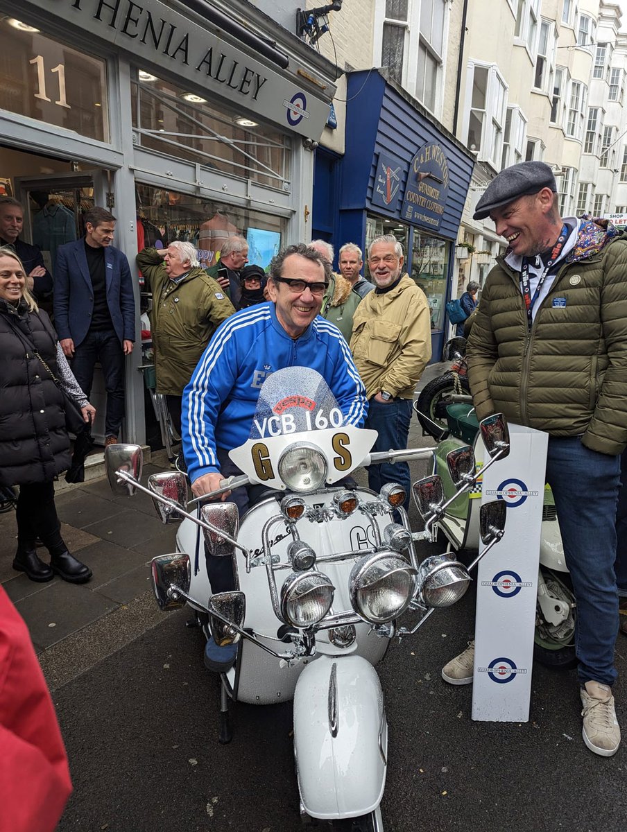 TheWho's tweet photo. The Ace Face's Vespa GS will be on tour in the UK this summer at festivals and on The Who Hits Back! tour. Get a selfie of yourself sitting astride it and donate to the @TeenageCancer . Full details at https://t.co/9YWi1QZVtc. https://t.co/TMYGsJpwNP