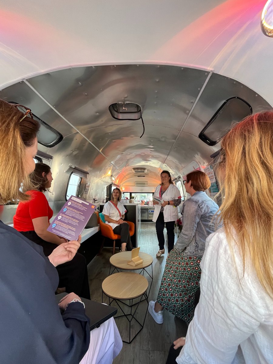 GSK_FR's tweet photo. 📢Parcours de soin des #patientes : c’est le premier atelier de la journée dans le #COCON !
Au programme : écoute et discussion avec les professionnels de santé du @CentreBecquerel sur « comment vivre avec un #cancer de l’ovaire ou de l’#endomètre » @GSK_FR & @ImagynAsso https://t.co/Ar8WY2NGzO