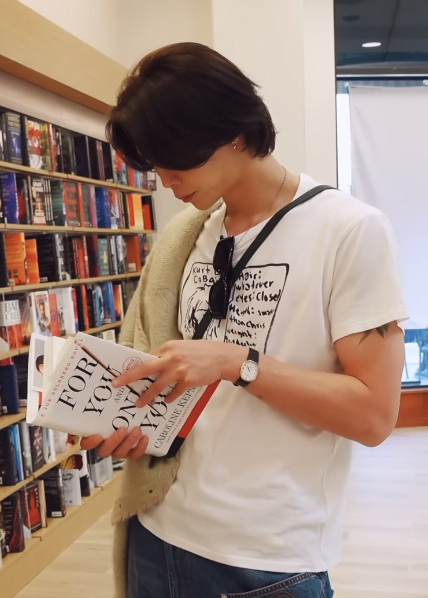 ᓚᘏᗢ on Twitter "📖 for you and only you by caroline kepnes"