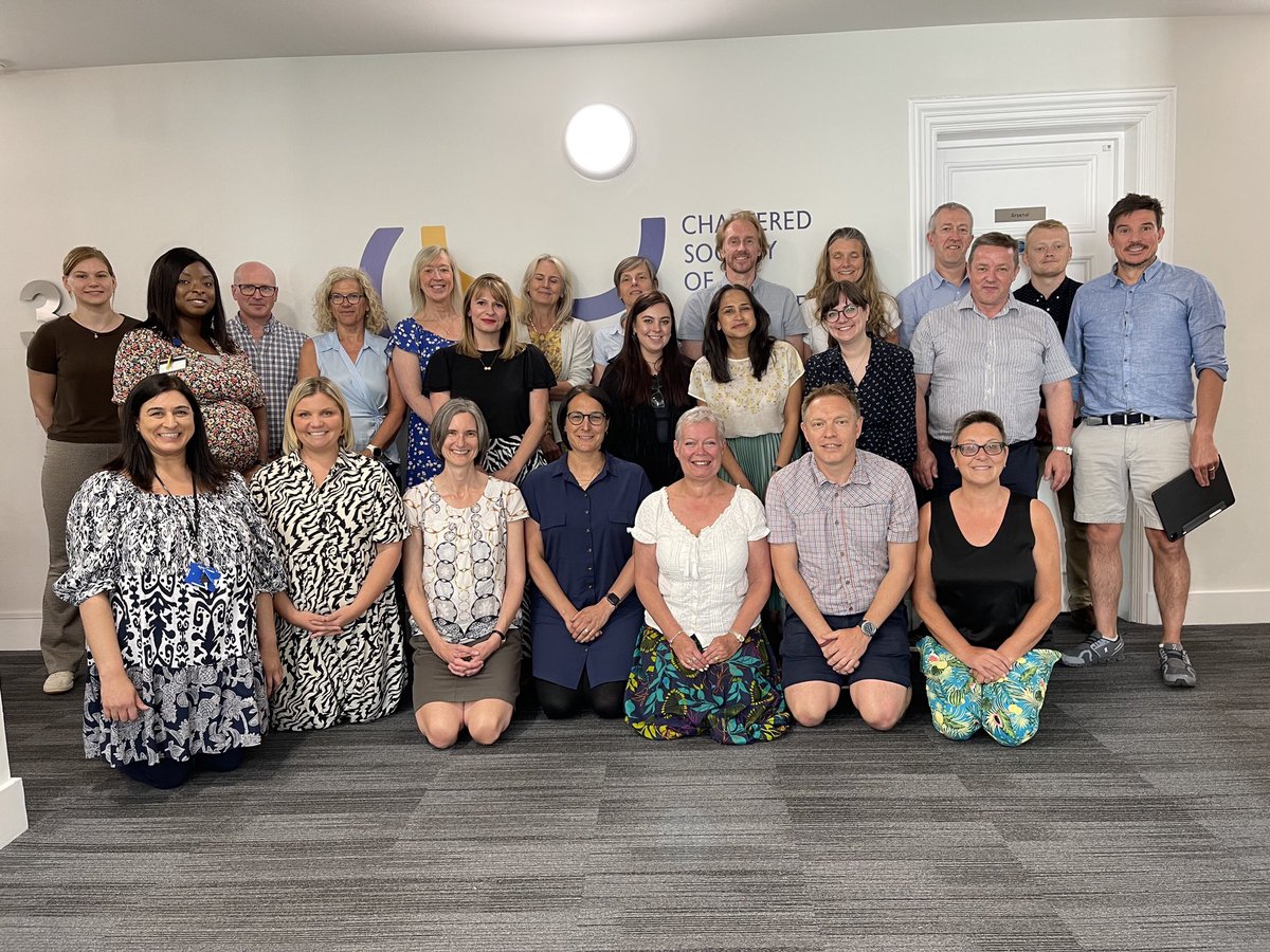 ReenaPatel2120's tweet photo. Great to welcome our #QAEN education representatives to @thecsp office today, discussing future proofing #physio #education HEI role is not just about ‘what learners need to know but how to think’ @PhysioDougie @BairdTamsin @bailey_jodie @hbattyphysio https://t.co/r30sFFBPLb